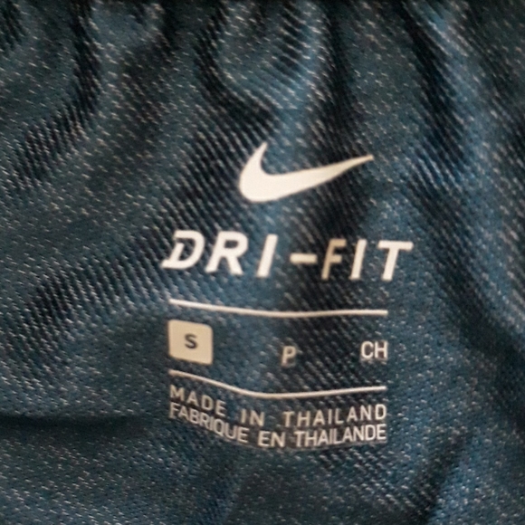 3x*Host Pick*Nike dri-fit ladies shorts - Picture 6 of 16